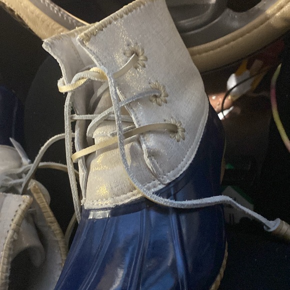 Beautiful Gold and Navy Blue Jack Roger’s Duck Boots - Picture 8 of 8